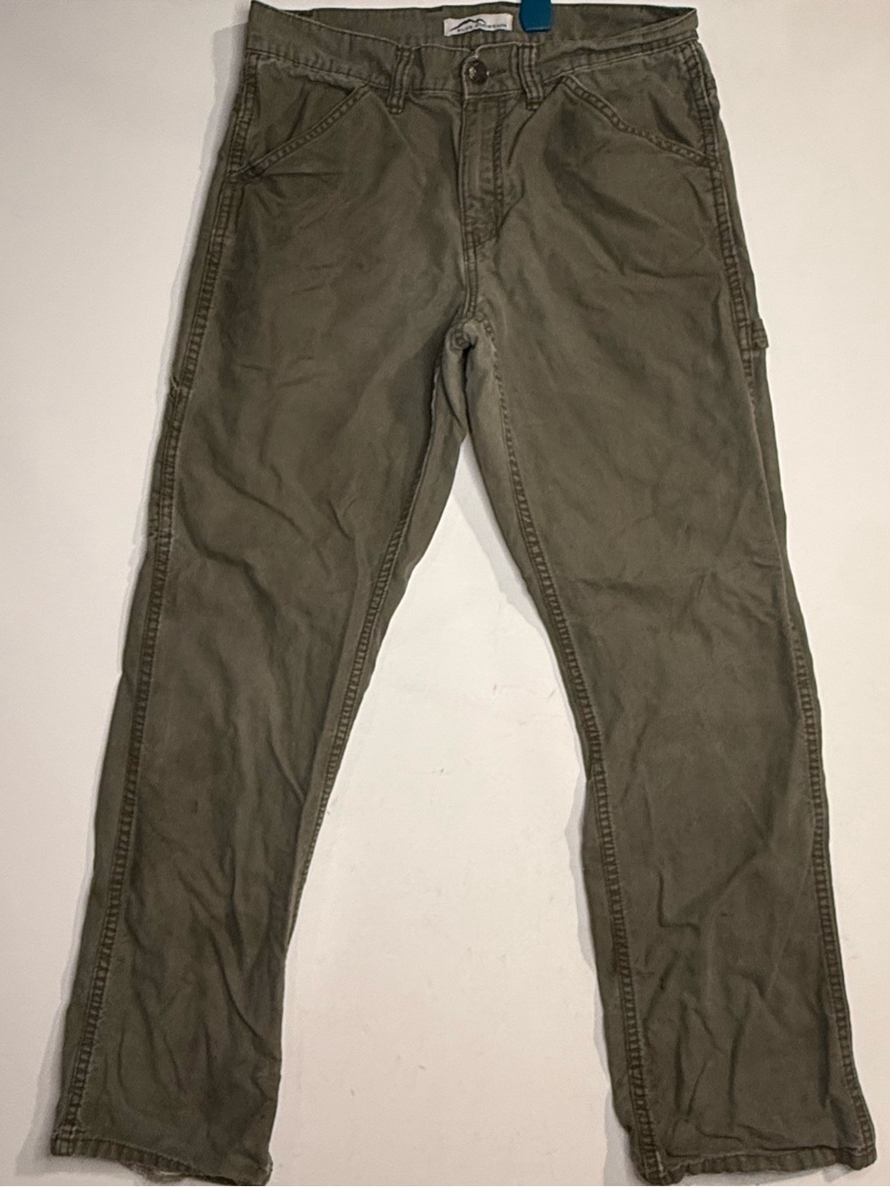 Casual Olive Green Men's Cargo Pants with Utility Pockets